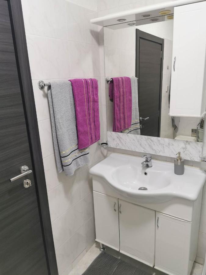 Guesthouse Nadia Сен Екстериор снимка