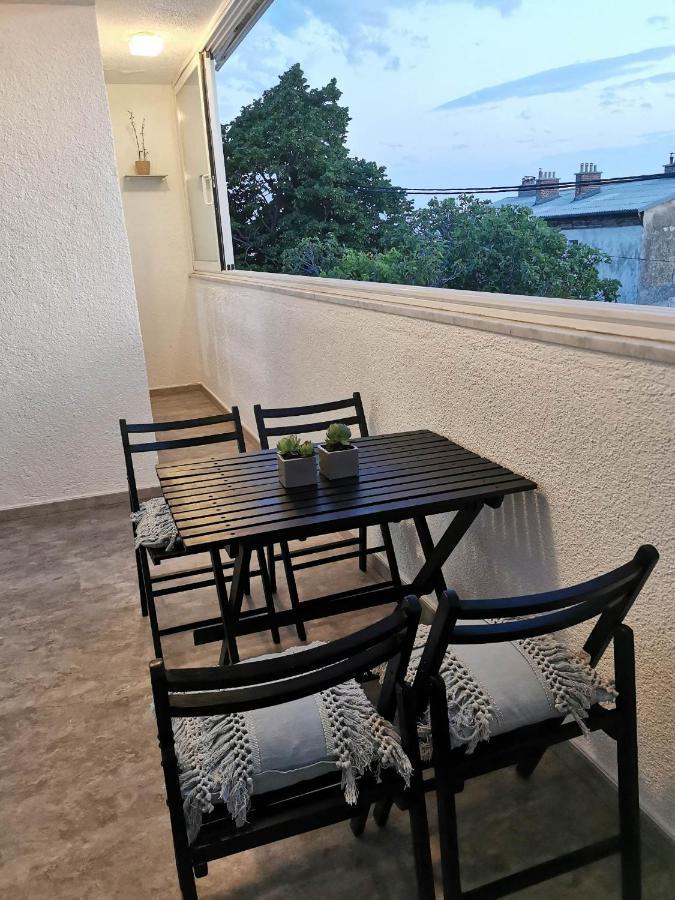 Guesthouse Nadia Сен Екстериор снимка
